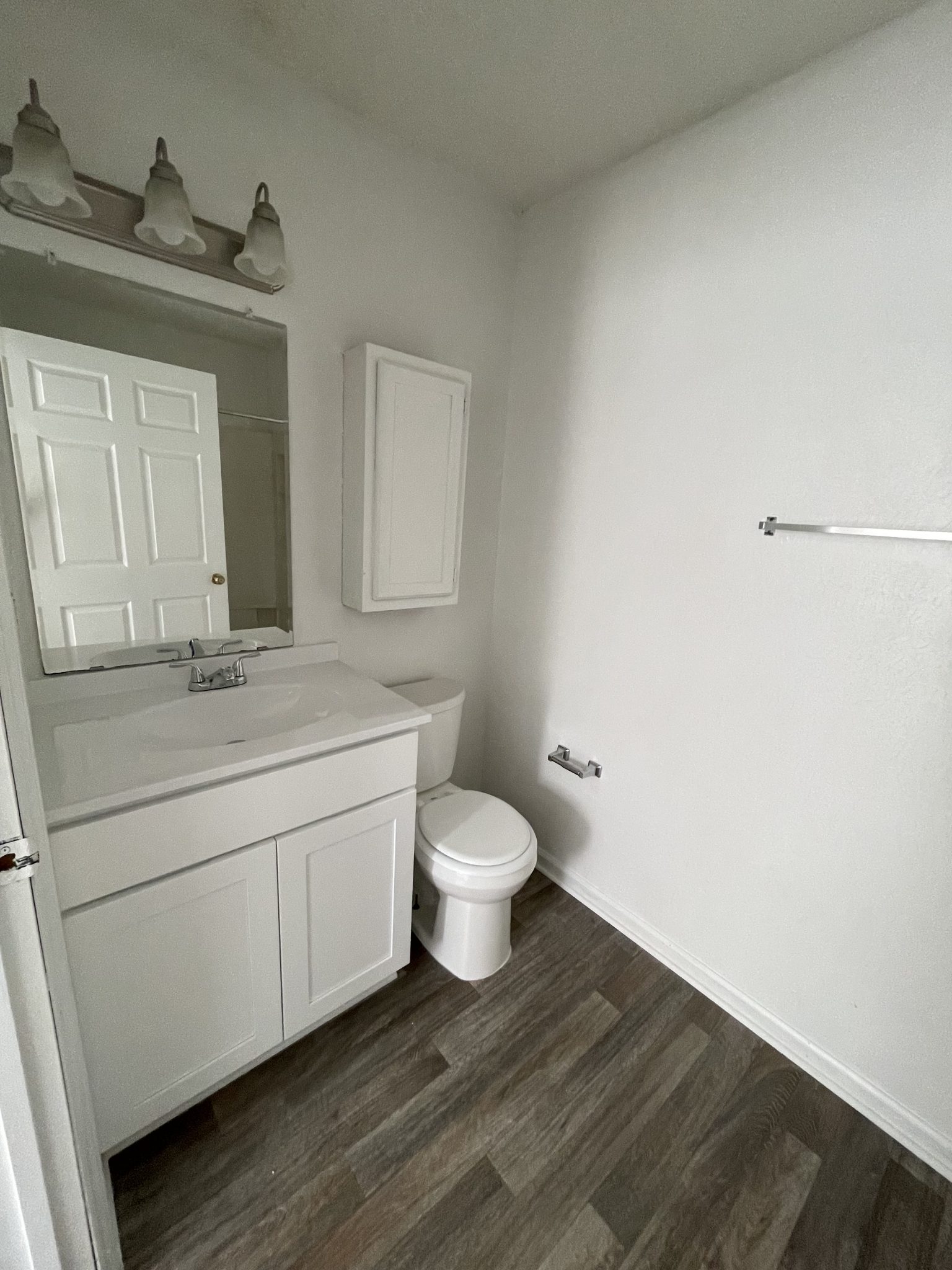 Nottingham Bathroom | Glendale Realty Services Group LLC